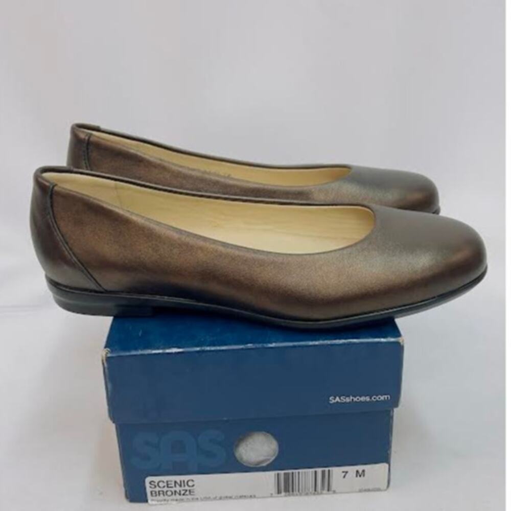 NWB! SAS Women's Scenic Ballet Flat, Bronze Leather, Size 7.0
